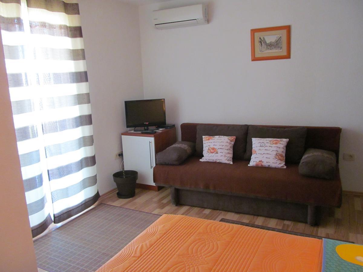 Apartment Danese 普罗马尼亚 外观 照片